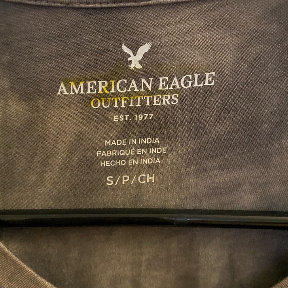 t-shirt - Picture 3 of 3